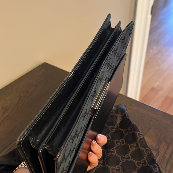 Authentic Gucci Leather & Canvas Clutch Bag with hidden wristlet - Picture 15 of 16